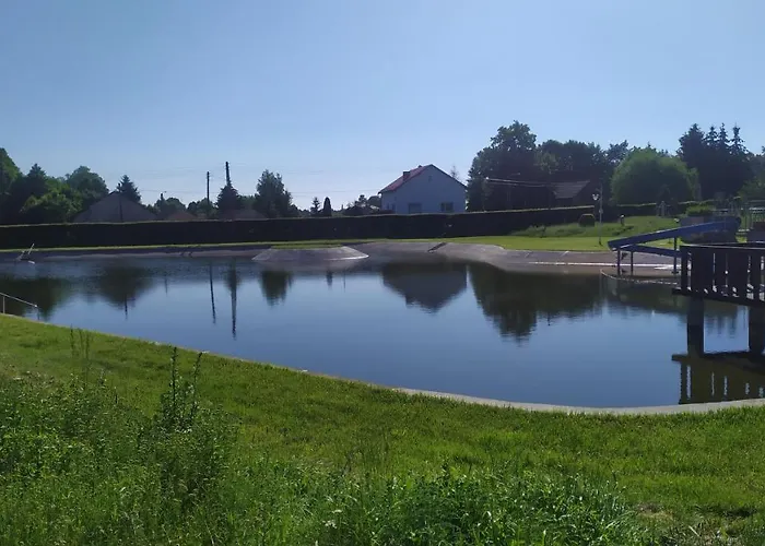 Jurajska Pokusa בית הארחה