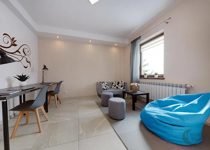 Jurajska Pokusa בית הארחה 3*